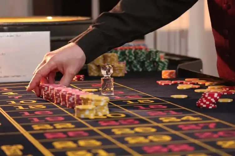 kyat7m ကာစီနို Blackjack Roulette Table Games